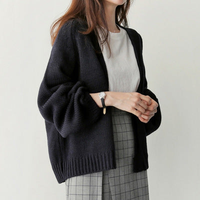 Short Knitted Cardigan